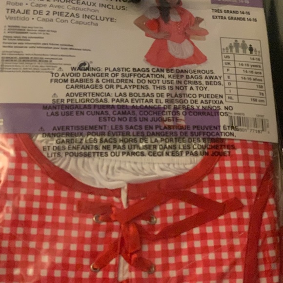 Lil’ Red riding hood costume - Picture 3 of 3
